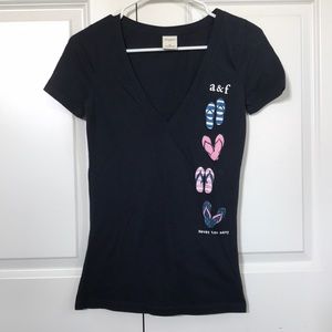 Abercrombie V-Neck shirt with flip flop pattern